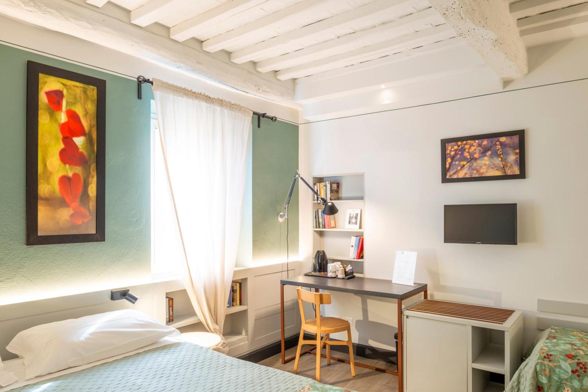 Duccio Nacci Rooms- Guesthouse Сан-Джиминьяно Экстерьер фото