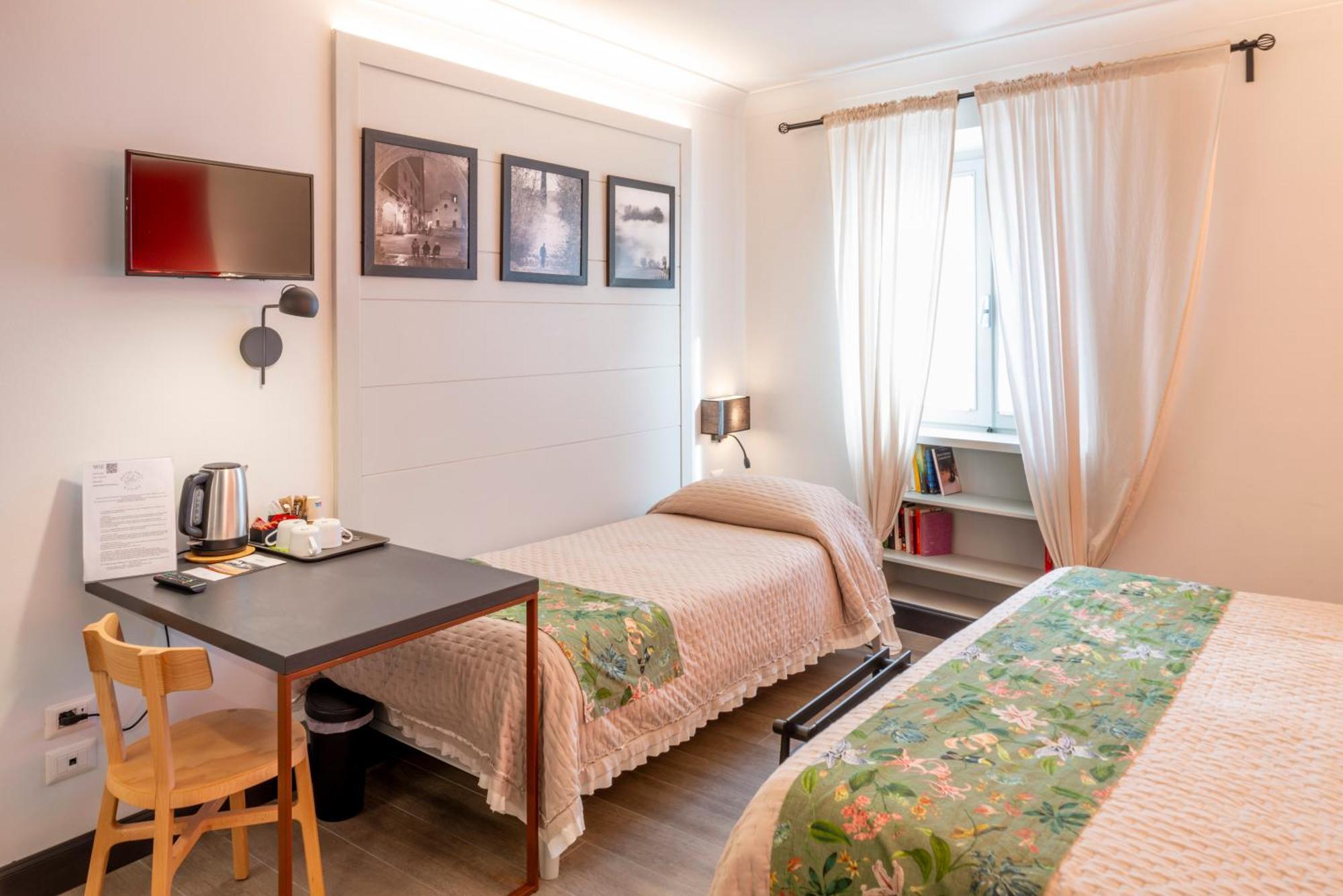 Duccio Nacci Rooms- Guesthouse Сан-Джиминьяно Экстерьер фото